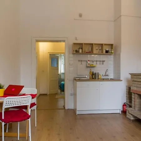 Alexander Central Apartment Sofia